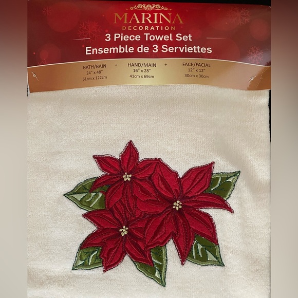 NWT Marina Decoration 3 pc. Poinsettia bathroom towel set. - Picture 2 of 4